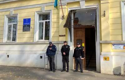 «В залі суду стали підозрюваними»: на Буковині пікетувальники розповіли деталі арешту хлопців