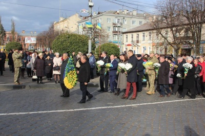 У Чернівцях відзначили річницю вигнання нацистів з України - фото