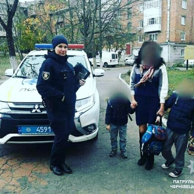 У Чернівцях двоє першокласників утекли зі школи: небайдужий допоміг їх знайти