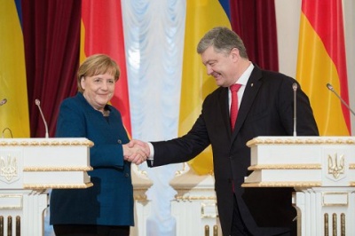 Меркель закликала українських політиків не спекулювати на темі "безкоштовного" газу