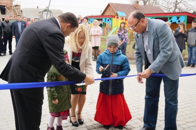 У Ленківцях урочисто відкрили дитсадок «Лелеченя» - фото