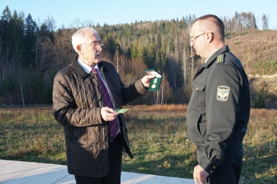 Фищук вручив нагороди трьом лісівникам до 100-річчя Буковинського віча