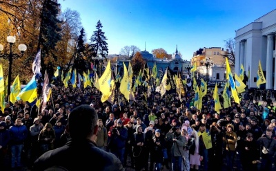 «Євробляхери» створюють політичну партію для участі у виборах і збираються блокувати кордони