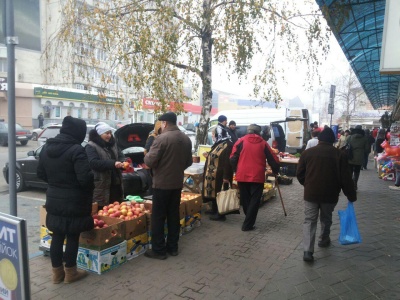 Чому в Чернівцях процвітає стихійна торгівля. Блог Світлани Матвієнко