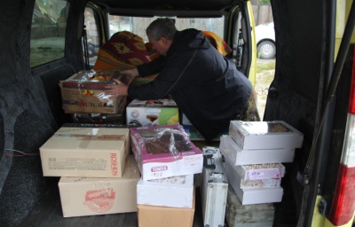 Волонтери з Буковини відправили гуманітарну допомогу військовим і дітям в Маріуполь - фото