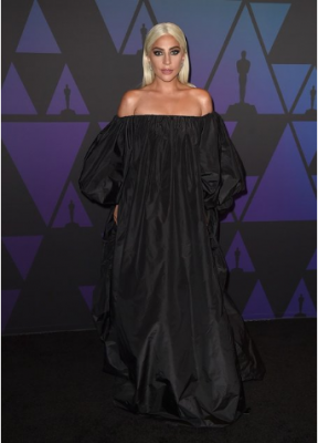 «Оце сукня»: неймовірне чорне вбрання Леді Ґаґи