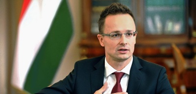 Угорський прем’єр вважає законною видачу паспортів українцям Закарпаття