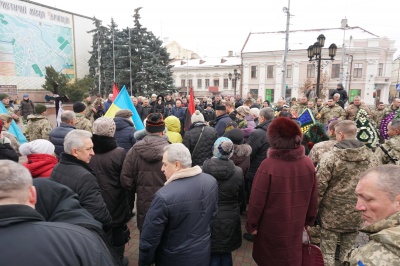 У центрі Чернівців попрощалися із Сергієм Проданюком, який загинув на фронті - фото