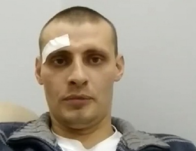 Активіст, що травмувався на проспекті, анонсував пікет під мерією Чернівців - відео