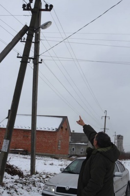 На Буковині електрики відключили райавтодор від світла