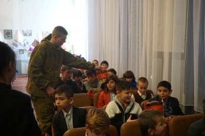 У Чернівцях студенти ЧНУ влаштували виставу для вихованців школи-інтернату