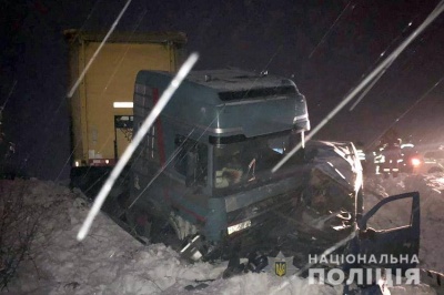 На Хмельниччині у ДТП загинули двоє буковинців - фото