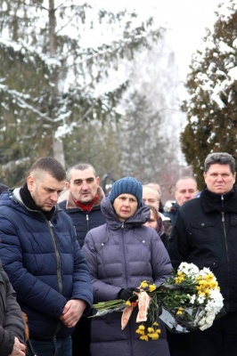 У Чернівцях попрощалися із учасником АТО Олександром Загородним - фото