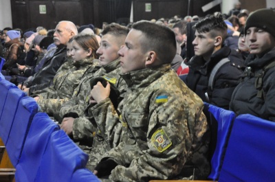 У Чернівцях для молоді презентували військово-навчальні заклади України