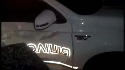 На Буковині молодик на ВАЗі протаранив службове авто поліції - відео