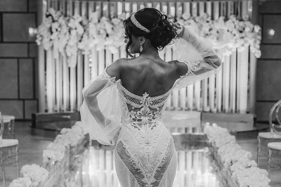 У мережі з'явилися фото нової весільної сукні Бейонсе за 15 тисяч доларів