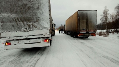 Снігова негода: яка ситуація на автошляхах Буковини - фото