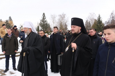 У Чернівцях родичі героїв Небесної сотні з усієї України вшанували пам’ять загиблих на Майдані та в АТО буковинців