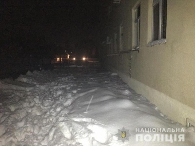 На Харківщині чоловік викинув свого 5-річного сина з 4 поверху
