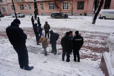 Непорозуміння серед бійців АТО: у Чернівцях розпочалися збори - відео