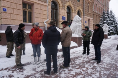 Непорозуміння серед бійців АТО: у Чернівцях розпочалися збори - відео