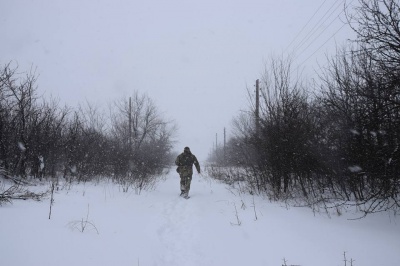 Бойовики на Донбасі обстріляли позиції Об'єднаних сил, одного військового поранено