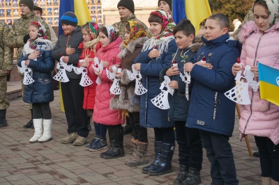 У Чернівцях панахидою вшанували пам’ять Героїв Небесної сотні – фото