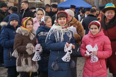 У Чернівцях панахидою вшанували пам’ять Героїв Небесної сотні – фото