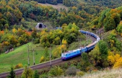 У «будинку з левами» думають про відновлення потяга «Чернівці–Ужгород»