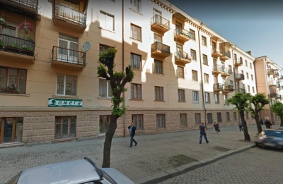 Влада Чернівців хоче за безцінь віддати підприємцеві приміщення у центрі міста