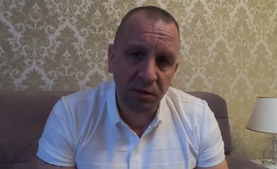 «Повний ігнор»: відомий режисер поскаржився на бездіяльність влади щодо ремонту доріг у Чернівцях