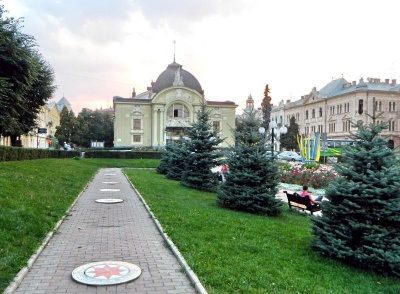 У Чернівцях затвердили новий склад комісії, яка відповідає за Алею зірок