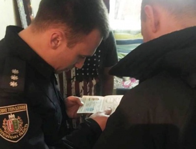 На Буковині поліцейські виявили 4 іноземців, які нелегально перебували в Україні