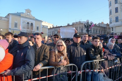 Візит Порошенка на Буковину: огляд подій і заяв президента