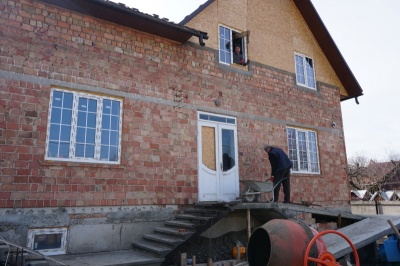 Скандал у церкві та новий тролейбусний маршрут. Головні новини 24 березня