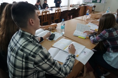 «БомбеЗНО»: на Буковині стартував експрес-проект з підготовки до тестування для румуномовних шкіл