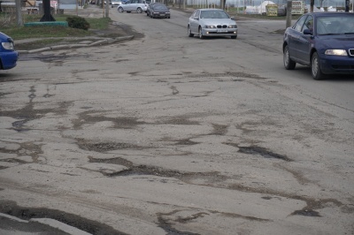 У Чернівцях вулицю Хотинську лататимуть за три мільйони