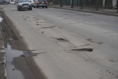 У Чернівцях вулицю Хотинську лататимуть за три мільйони