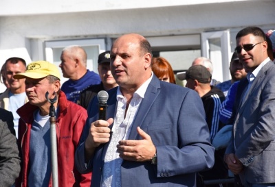 Самогубство у центрі Чернівців та викуп стоянки. Головні новини 4 квітня