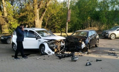 &#9889;&#65039;У Чернівцях на Сторожинецькій зіткнулись дві автівки, є постраждалі