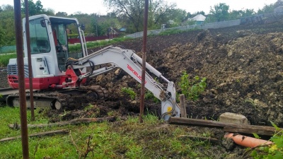 В ДСНС розповіли, як рятували буковинця, що провалився під землю – фото