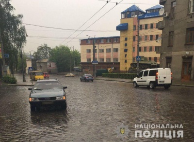 Травма черепа й перелом гомілки: у поліції розповіли деталі ДТП на вулиці Гагаріна