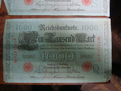 На Буковині митники вилучили в іноземця старовинні німецькі гроші – фото