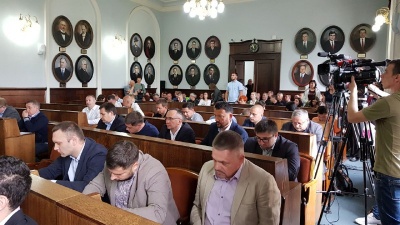 Чернівецька міськрада просить в уряду 200 мільйонів гривень на ремонт вулиці Хотинської