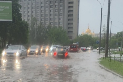 Злива підтопила Чернівці і риба з гельмінтами у дитсадках. Головні новини Буковини за 24 травня