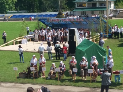 Гуцульські страви та майстер-клас з ткацтва: у Путилі відбувається «Полонинська ватра» - фото