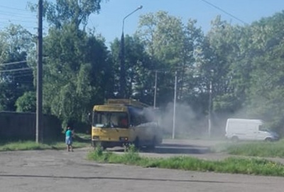 У Чернівцях під час руху загорівся тролейбус, з салону евакуювали пасажирів