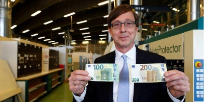 Єврозона ввела в обіг нові купюри у 100 і 200 євро