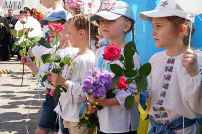 Чернівці урочисто зустріли десантників 80-ї бригади, які повернулися з війни – фото