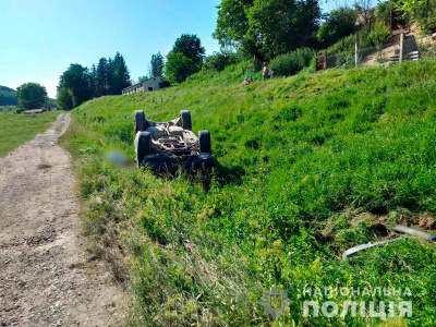 На Буковині перекинувся Range Rover, водій загинув на місці